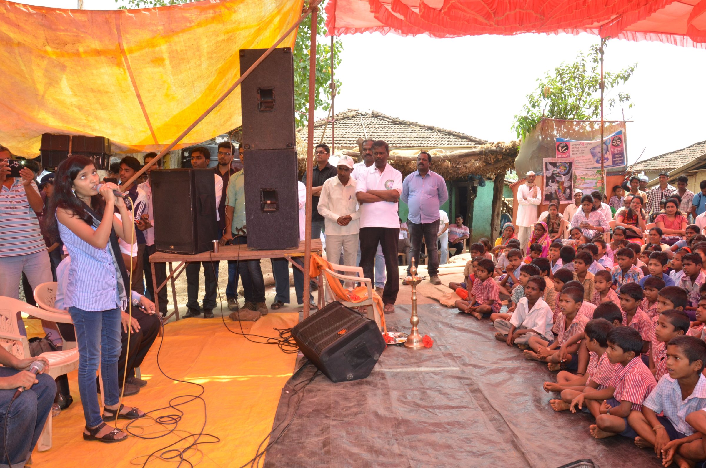 A Day with Tribals of Dandwalgaon